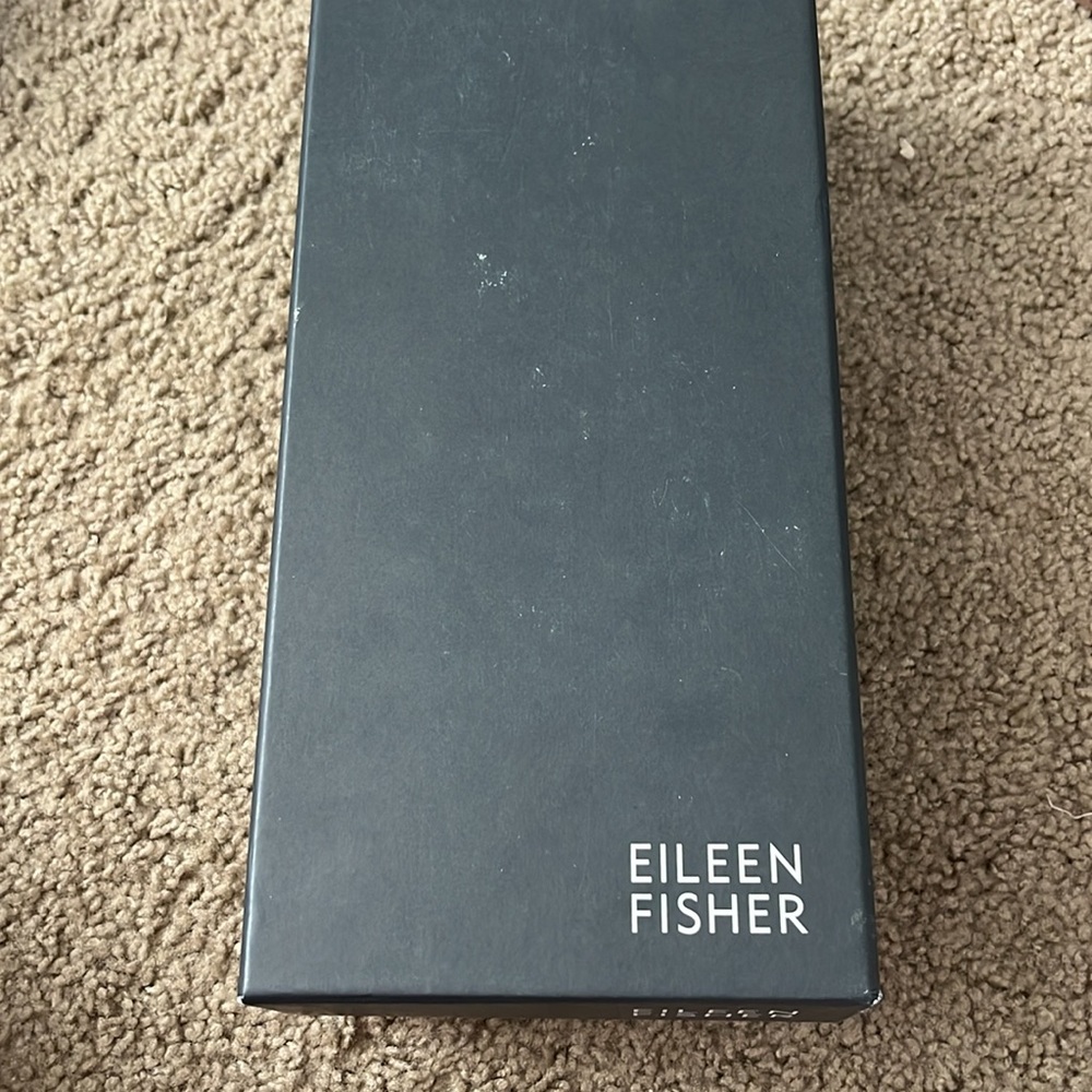 Eileen Fisher Light Gold Suede Sandals, New in Box - Picture 6 of 6